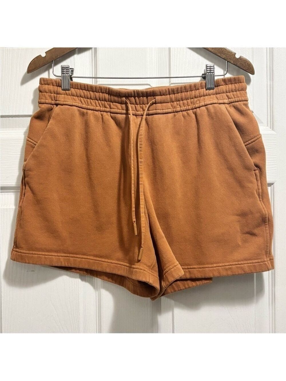 Lululemon Loungeful High Rise 4" Shorts in Butternut Brown size 10 - Picture 6 of 12
